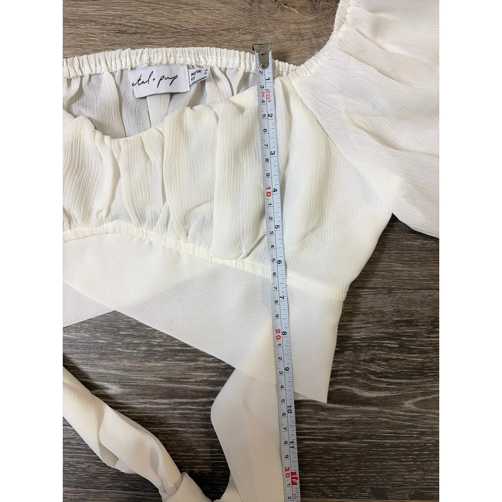 Petal & Pup Dimitri White Off Shoulder Crop Top Size 8 Puff Sleeve — image 4 of 6